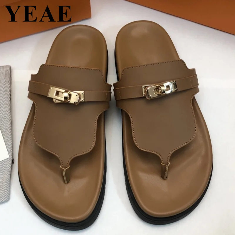 

2024 Women Slippers Casual Shoes Men Real Leather Mules Metal Lock Decor Split Toe Slip-on Slipper Outdoor Slides Summer Sandals