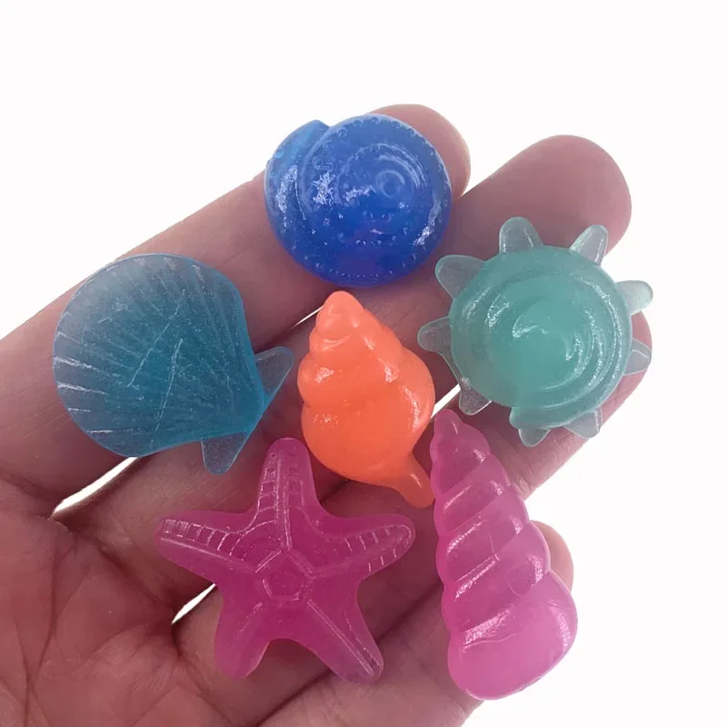 50/100/200pcs Luminous Glow Stones Shell Shaped Starfish Shell for Fish Tank Table Walkway Garden Glow in The Dark Pebbles Decor