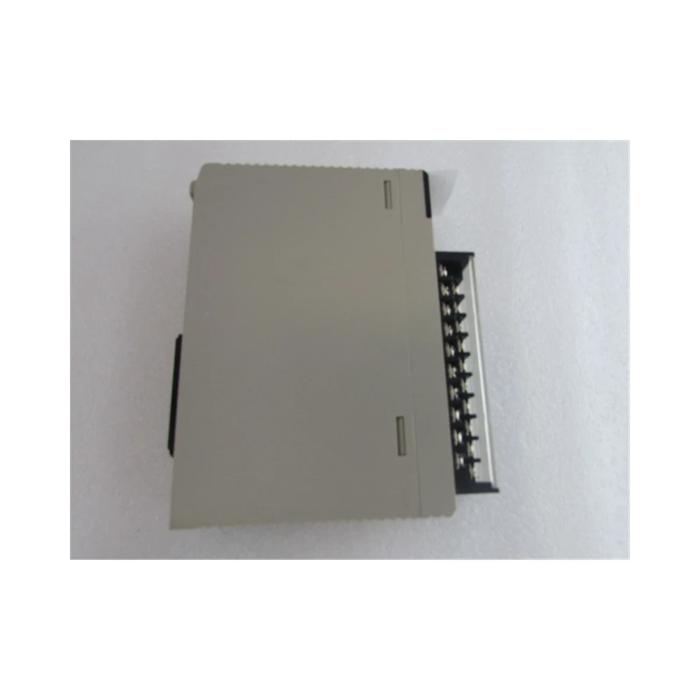 

original plc input module C500-RM001-EV1
