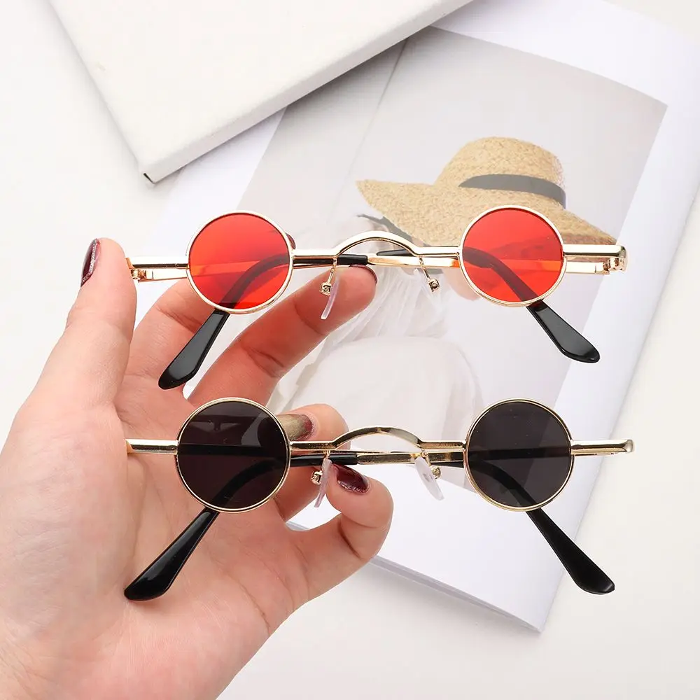 Metal Frame Round Sunglasses with UV Protection for Women and Men