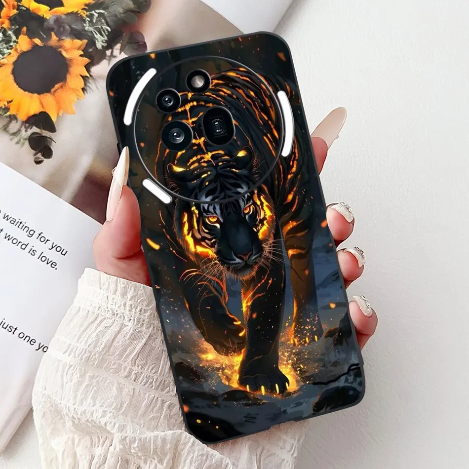 Elegant Butterfly Cat Printed Black Silicone Soft Phone Case
