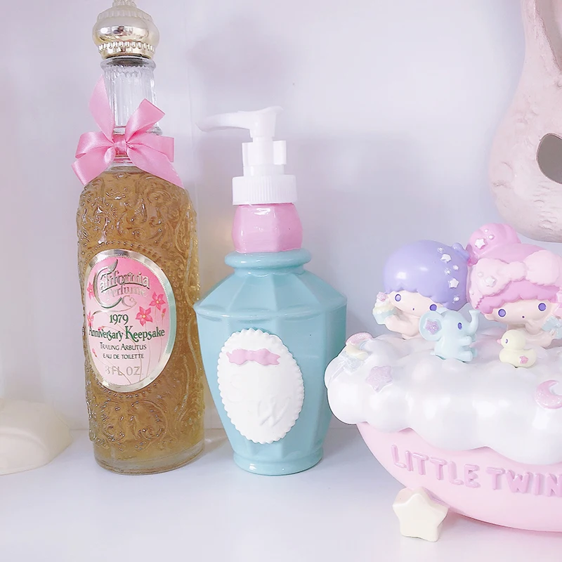 Cute Shell Perfume Shape Bathroom Shampoo Bottle 250ml/350ml Soap Dispenser Body Wash Hair Conditioner Refillable Bo