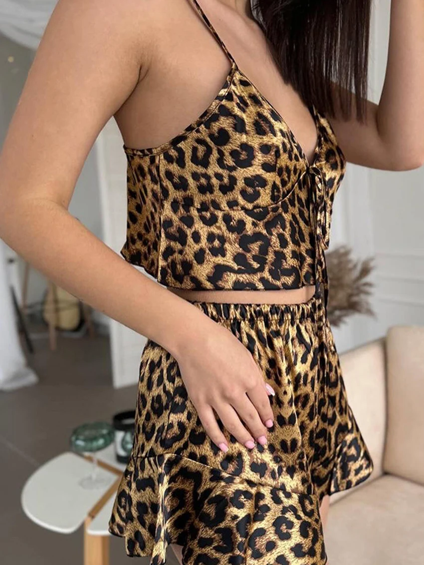 Marthaqiqi Leopard Print Women Nightwear Suit Sexy Spaghetti Strap Pajamas V-Neck Pajamas Tank Tops Nightwear Shorts Nightie Set
