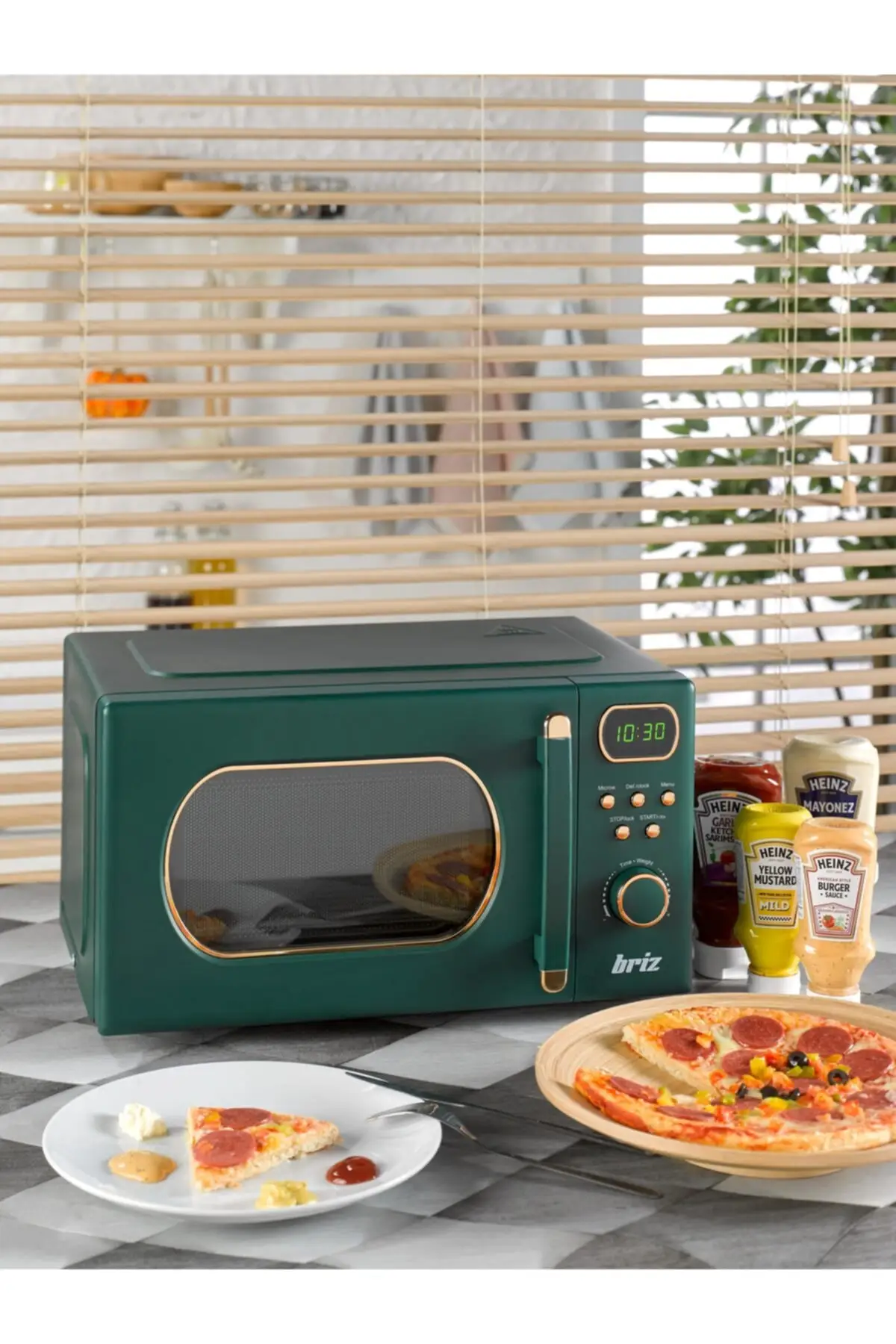 Beautiful 1.1 Cu ft 1000 Watt, Sensor Microwave Oven, Cornflower