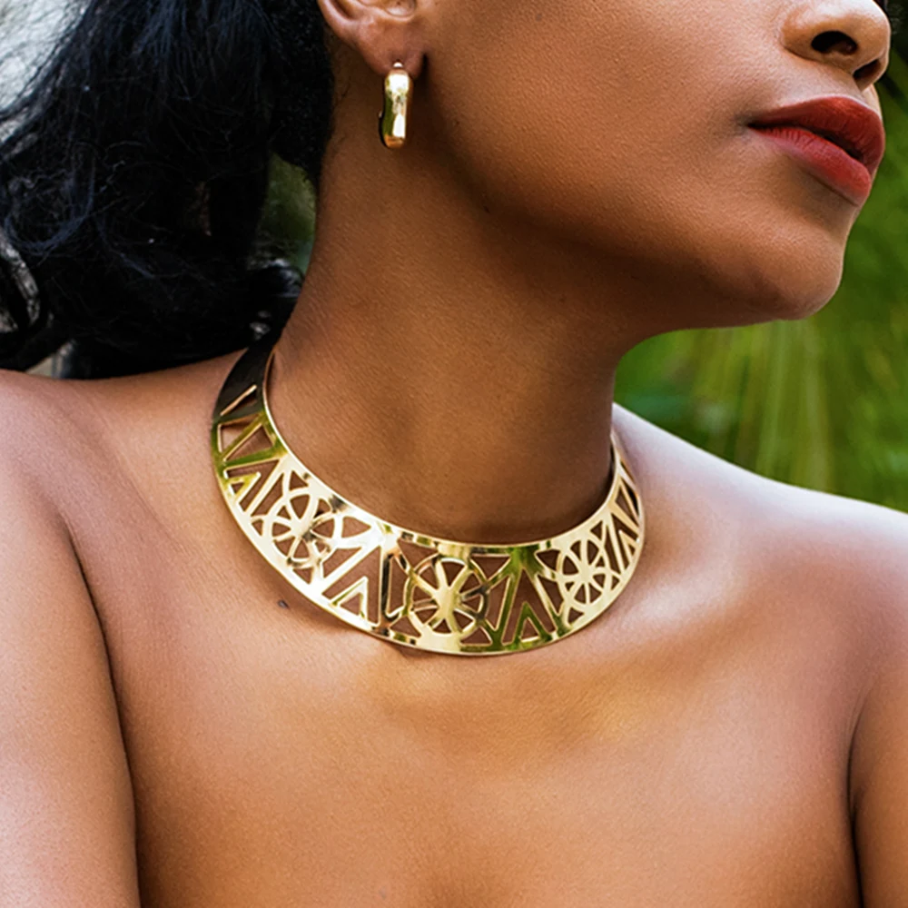 

IngeSight.Z Exaggerated Hollow Out Carved Metal Wire Torques Choker Necklace Women Adjustable Open Chunky Collar Necklace Gift