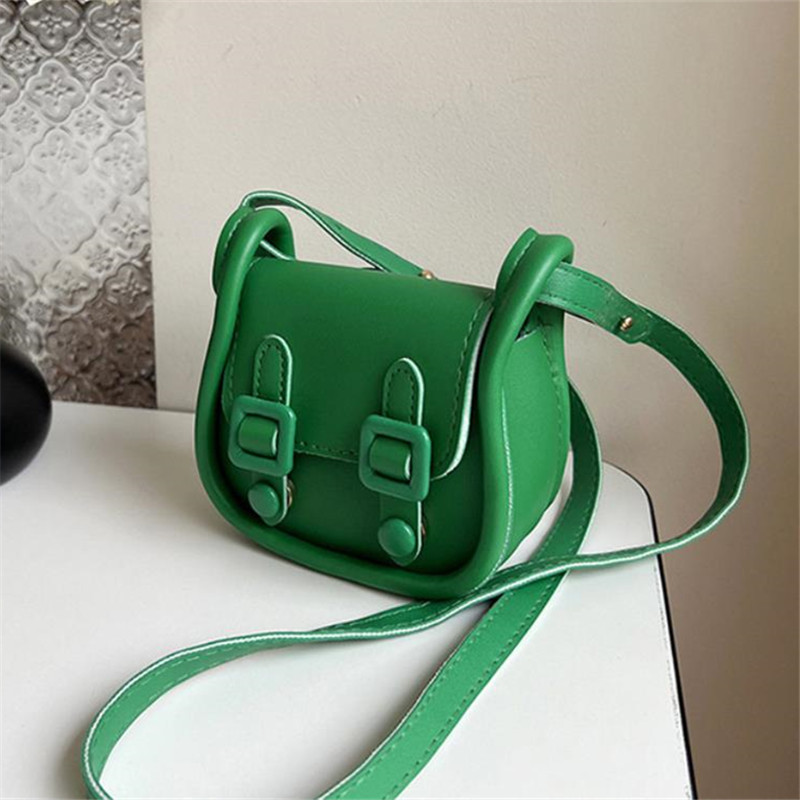 Chic Mini Saddle Bag, Lipstick Bag for Women Stylish Vintage Simple Small Handbag Shoulder Bag for Girls Square Crossbody Bag.