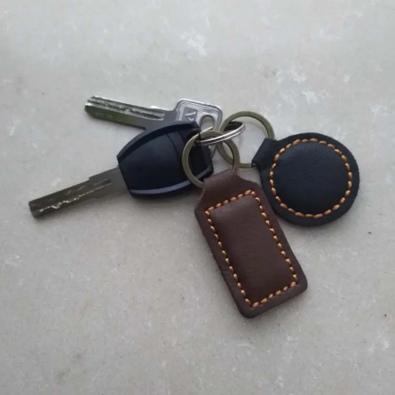 Vintage Cowhide Leather Keychain Accessory - Mini Handbag Pendant