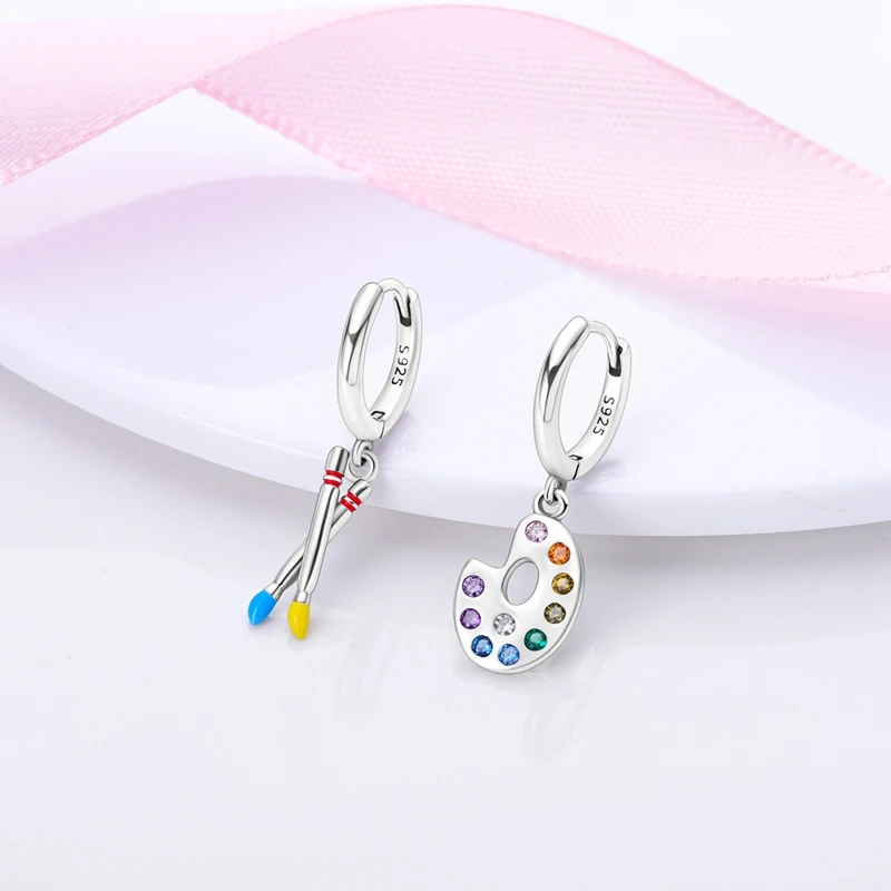  귀걸이 반짝이는 깃털 카메라 페인팅 팔레트 드롭 귀걸이 여성 소녀 파티 기념일 주얼리 선물