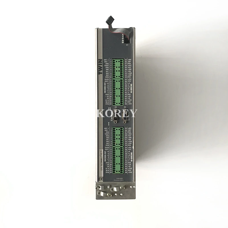 

IN STOCK 2*AXIS SERVO DRIVER TWIN5-R53/A/K006 TWIN8 GOOD IN CONDITION