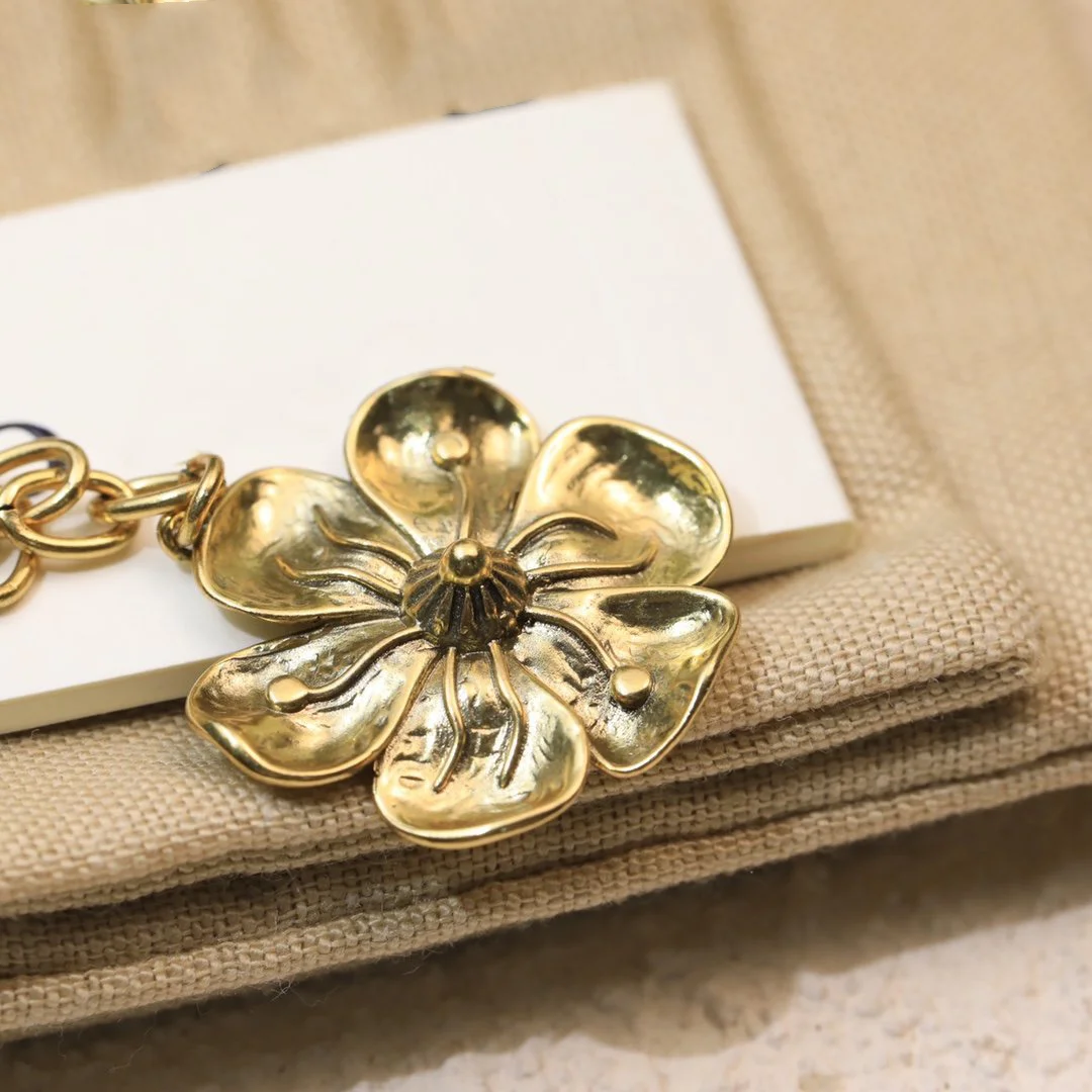 2022 Brand Crystal bracelet with flower at the end Bracelet  Mobile, Platinum And Rose GoldJewellery