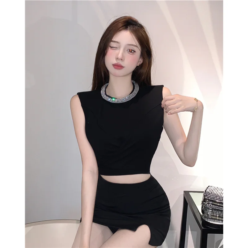 

Футболка женская с круглым вырезом, тонкая крутая рубашка без рукавов, с украшением в виде кольца с бриллиантами, с вырезами на талии