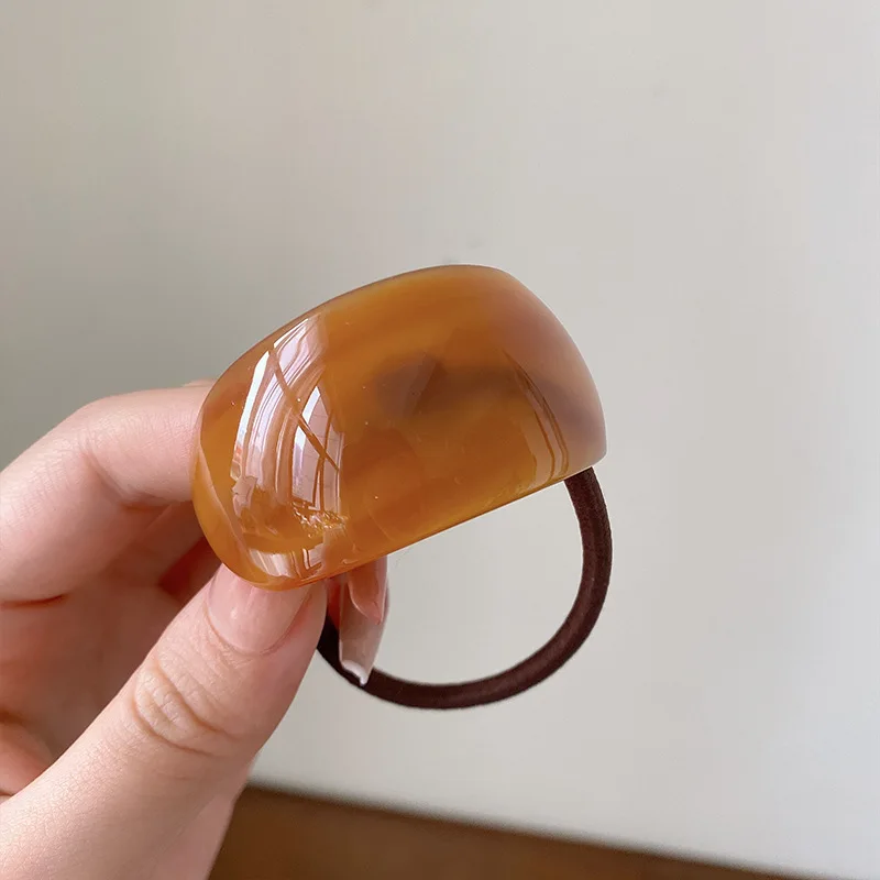 Elegant Coffee-Colored Hair Ties for Women: Stylish & High-End Accessories