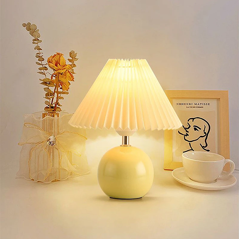 

Modern Indoor Decorative Desk Lamp Nordic Creative Bedside Table Light Living Room Bedroom Study Simple Cloth Lighting fixtures