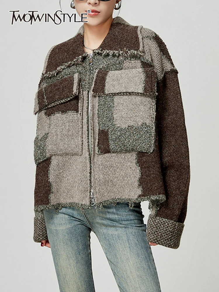 

TWOTWINSTYLE Colorblock Patchwork Pocket Coat For Women Lapel Long Sleeve Spliced Zipper Casual Jacket Female Fashion Clothes