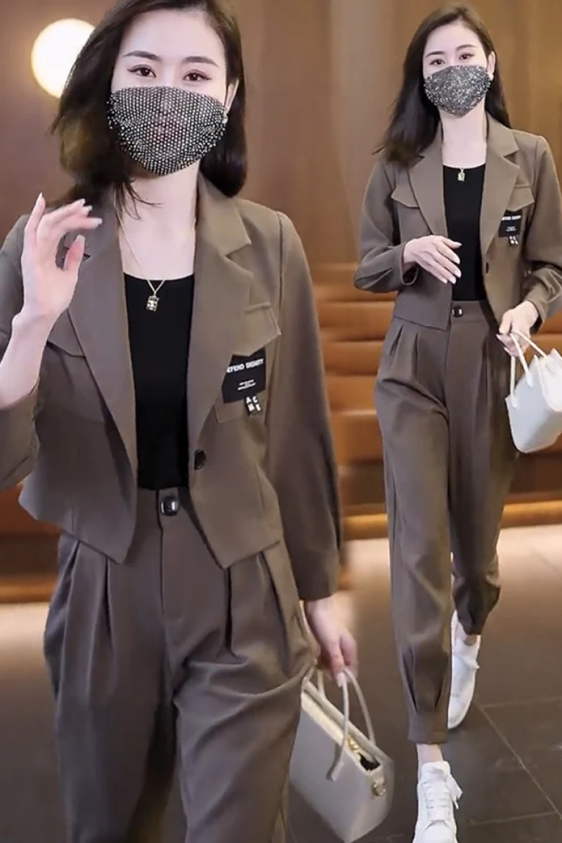 Fashion Short Suits Career Suit Women Spring and Summer New Temperament Long-sleeved Jacket Harlequin Trousers Two-piece Set