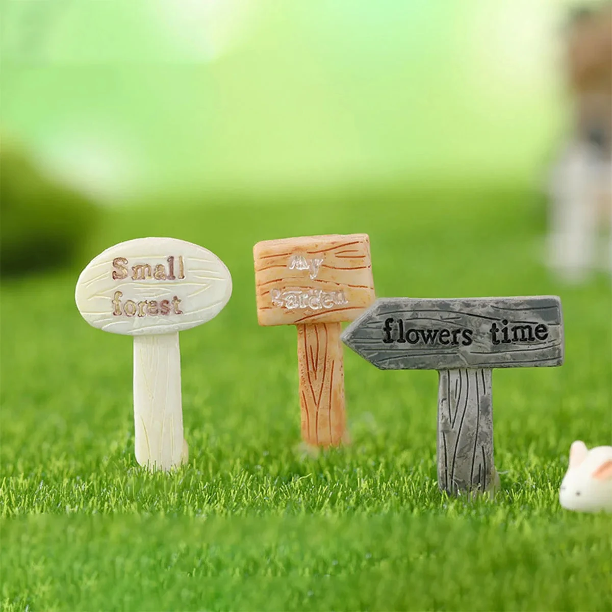 Mini Resin Fairy Garden Artificial Grass Fake Moss Mushrooms Wood Log Furniture Forest Path Signs for DIY Micro Landscape Decor
