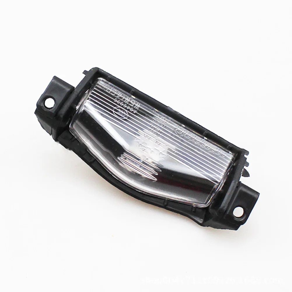 

2Pcs License Plate Lamp Shell Light Rear Bumper Lamp Housing Cover Accessories For Mazda 3 2 2009-13 BS1E-51-274E Not With Light