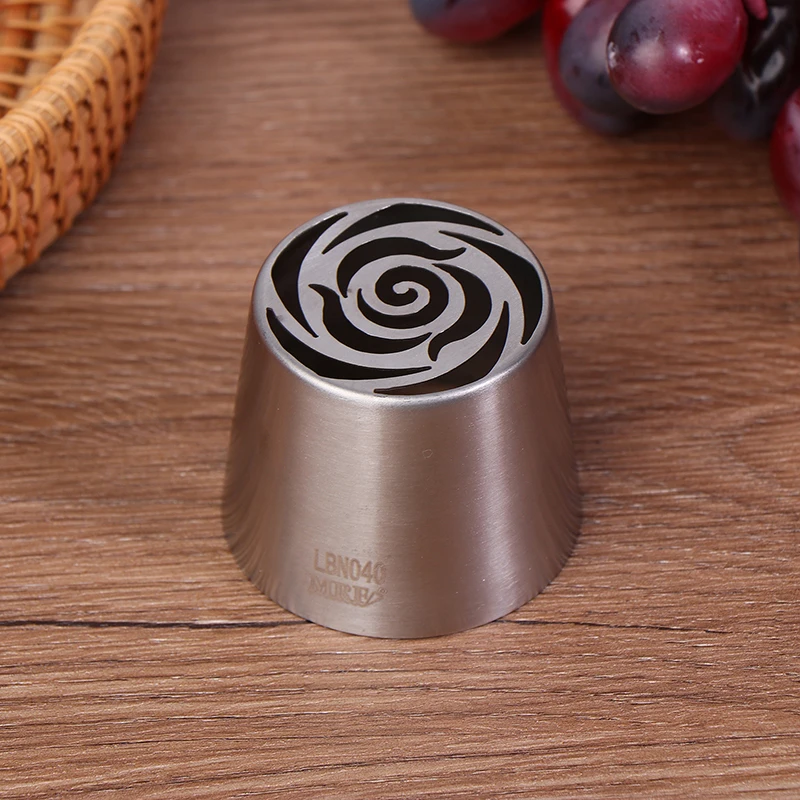 Stainless Steel Russian Piping Tips Christmas Cake Icing Frosting Nozzles For Cupcake Decoration DIY Kitchen Baking Tool 1Pc cake icing nozzles