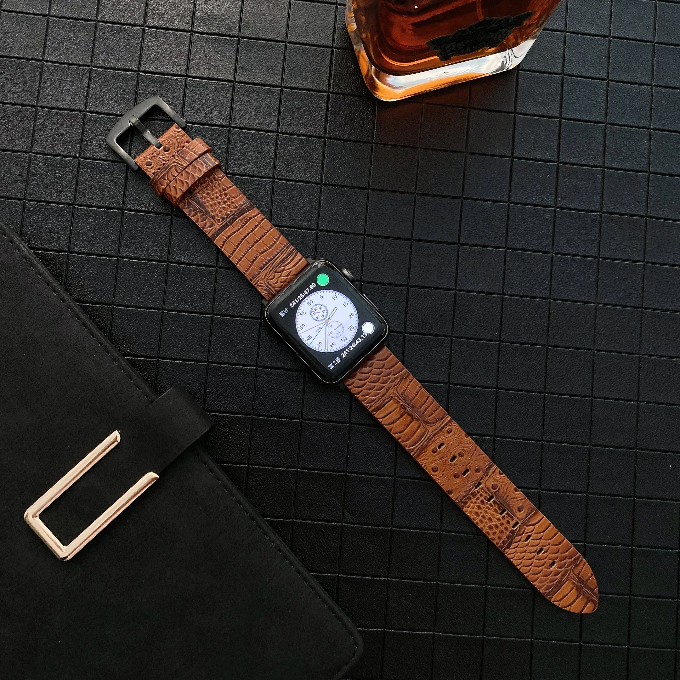 

Leather strap For Apple watch UItr 8 7 49mm 45mm 41mm Premium Fashion Wristband For iwatch 6 5 4 3 SE 44mm 42mm 40mm 38mm band