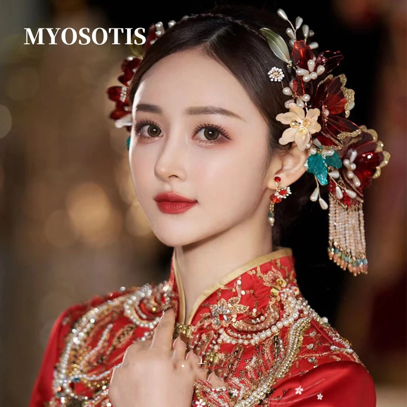 

Заколки для волос с кисточками в виде красных жидких цветов