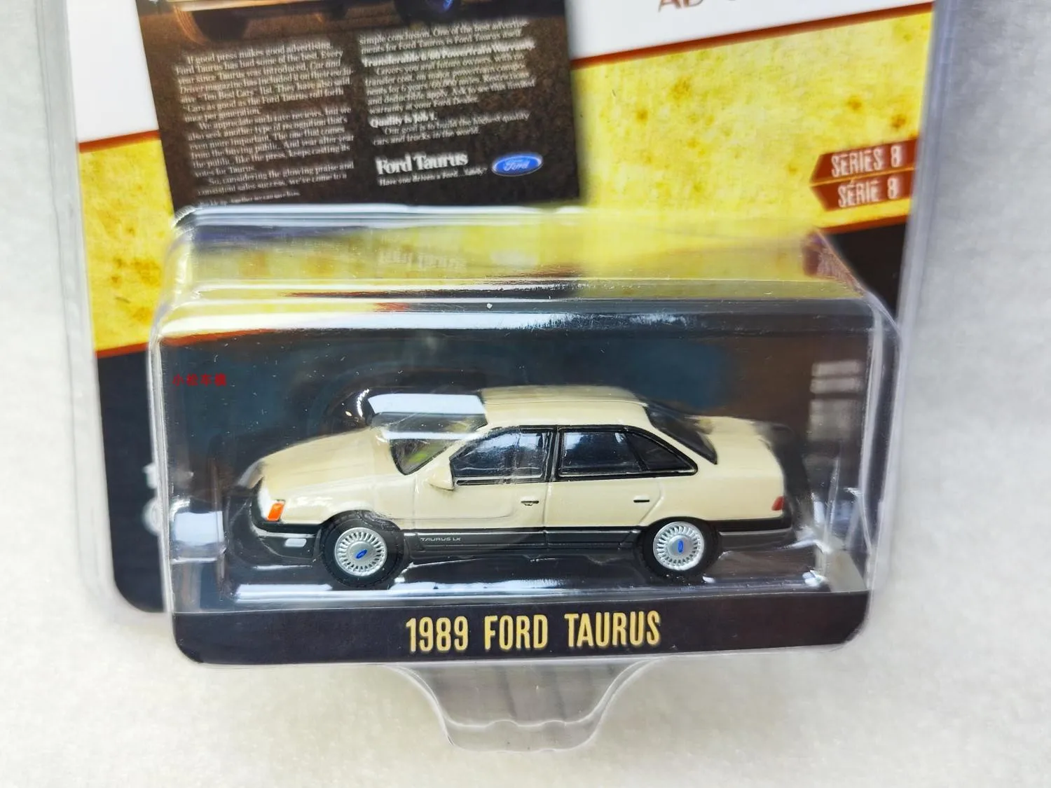 GreenLight 1:64 1989 Ford Taurus Alloy simulation micro car model