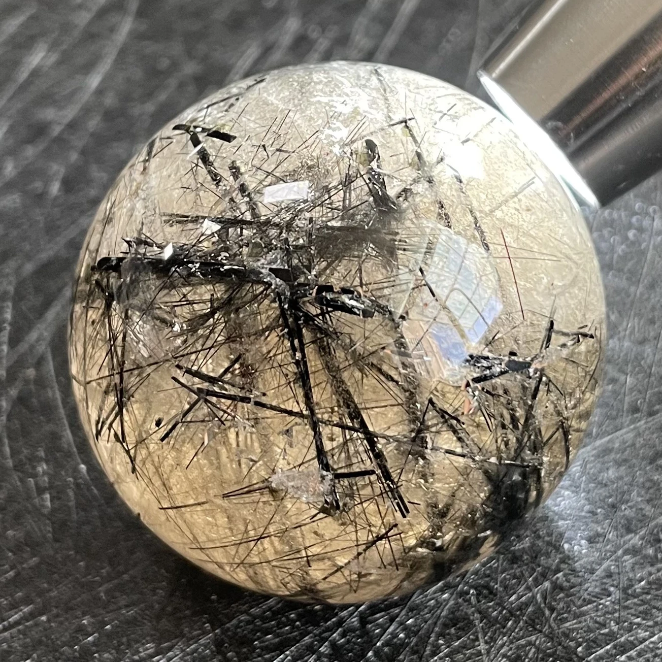 

138g Natural Stone Black Quartz Rutilated Sphere Polished Crystal Ball Decoration Rock Gift Reiki Healing B512