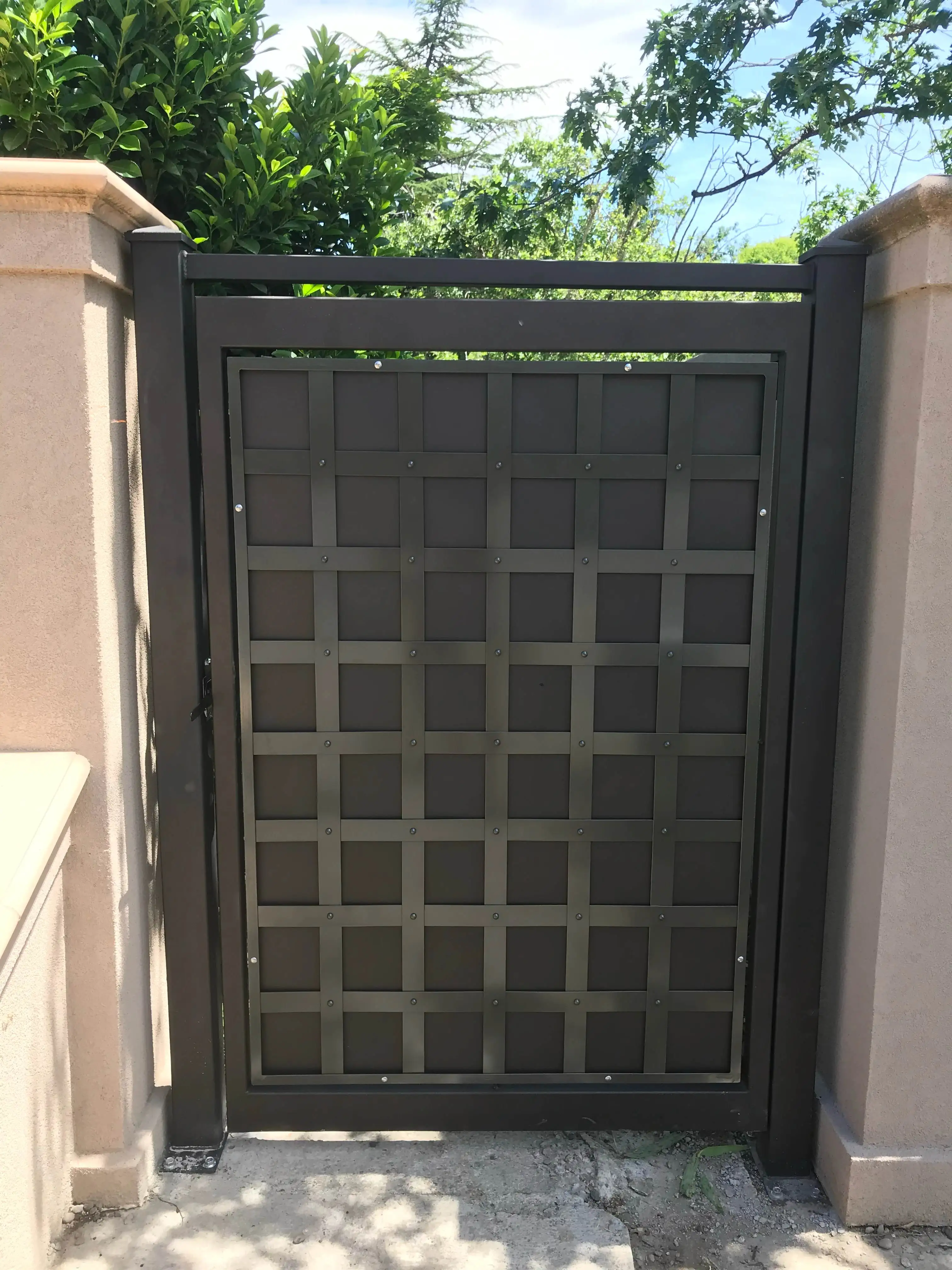 High Quality Main Door Iron Gate Design Wrought Iron Gate Latest Main Gate Designs 3