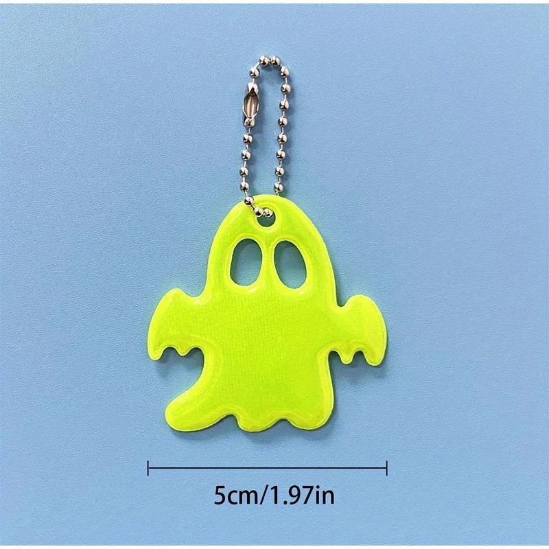 50/100 Stück reflektierender Schlüsselanhänger-Anhänger, Geist, doppelseitiges reflektierendes Design, stilvoll, lustig, Halloween-Nacht-Accessoires, ideale Geschenke – Detail 1