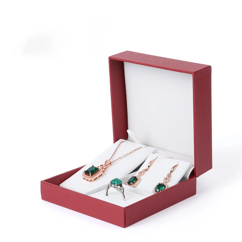 Рисунок 6 - Шкатулка для ювелирных украшений из искусственной кожи