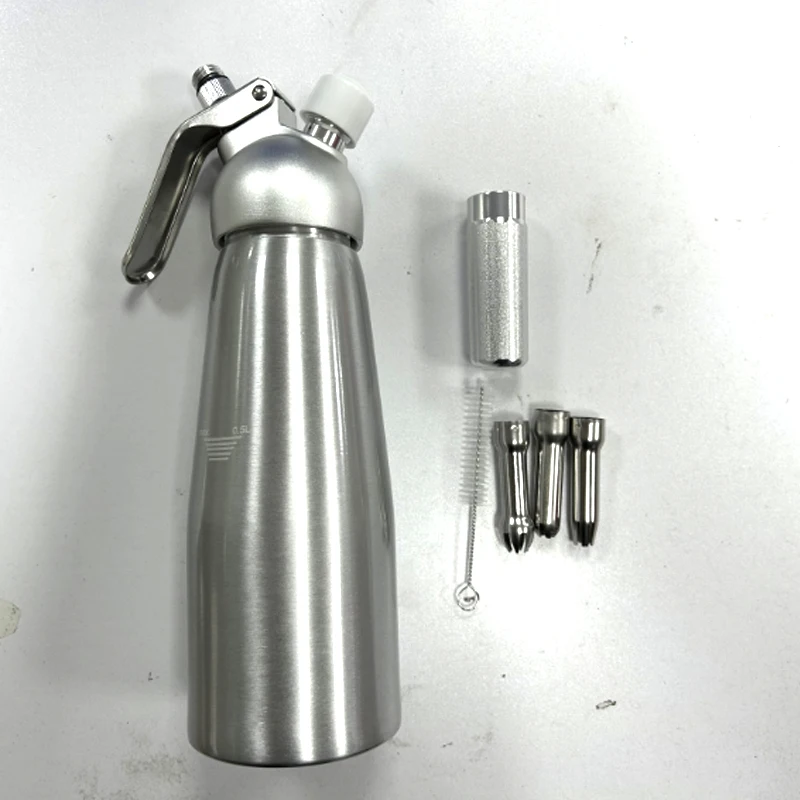 Description Picture 2 of item0.5L/1L Professional 304#stainless steel/Aluminum Cream Foamer Gun Whipper Butter Dispenser Coffee Dessert Cake DIY Bake Tools