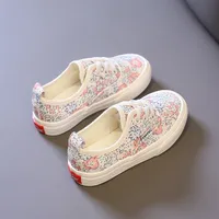 Girls' floral canvas shoes 2024 spring new baby soft soles non-slip shoes children's low-top casual shoes for kids 2