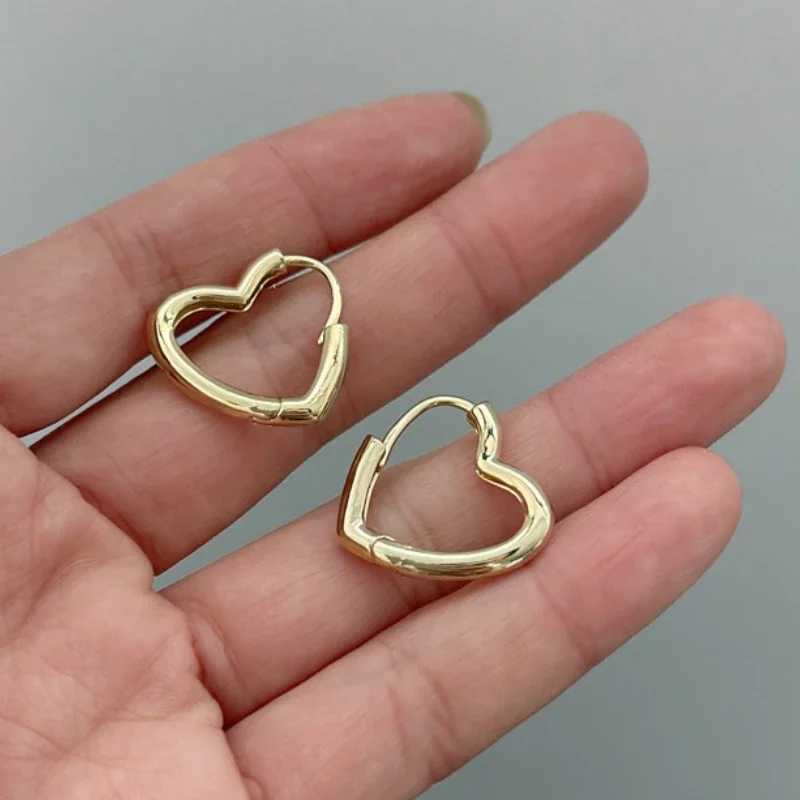 

Minimalist Silver Color Earrings For Women Trendy Elegant LOVE Heart-Shape Hollow Out Geometric Party Jewelry