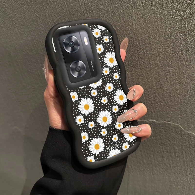 White Daisy Wavy Shape Silicone Phone Case