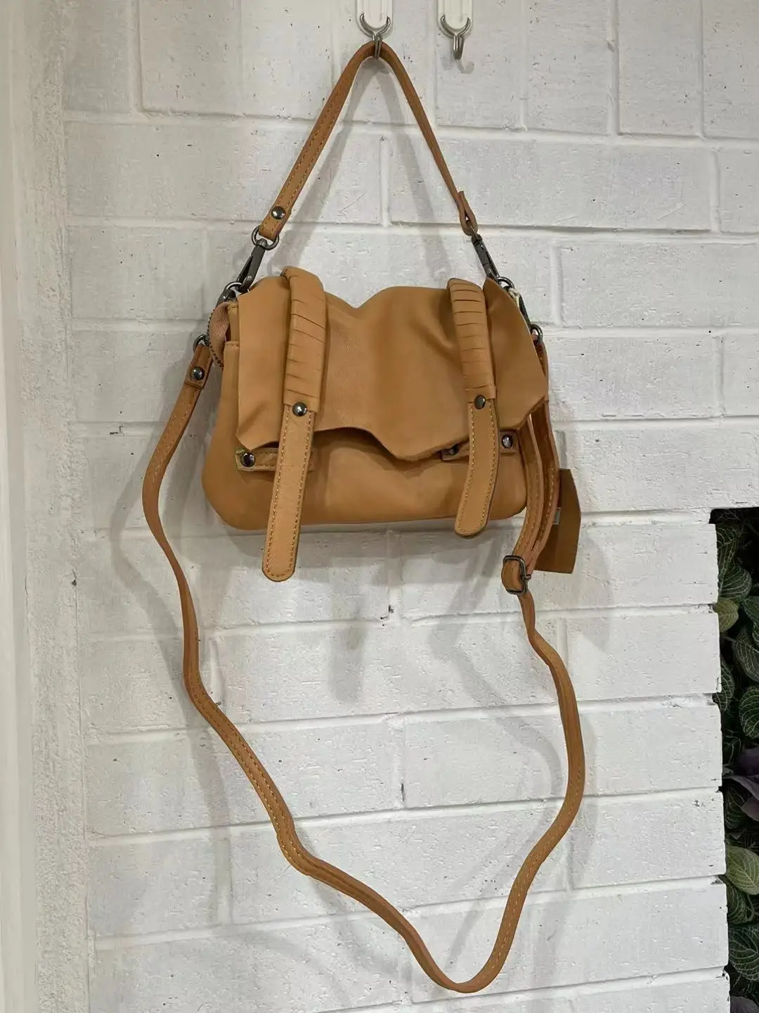 Vendange New fashion Lady casual small Vintage handmade genuine leather messenger bag2097S