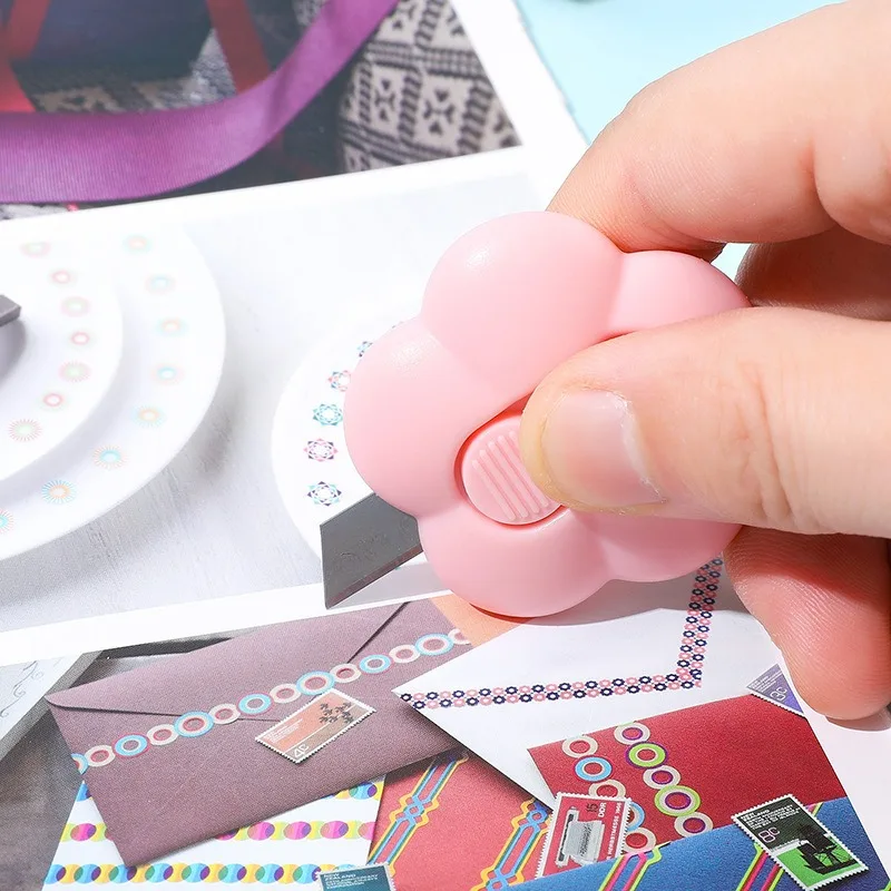 Utility Knife Lovely Flowers Portable Utility Knife Paper Cutter Cutting Paper Razor Blade Letter Envelope Opener Knife Office Stationery