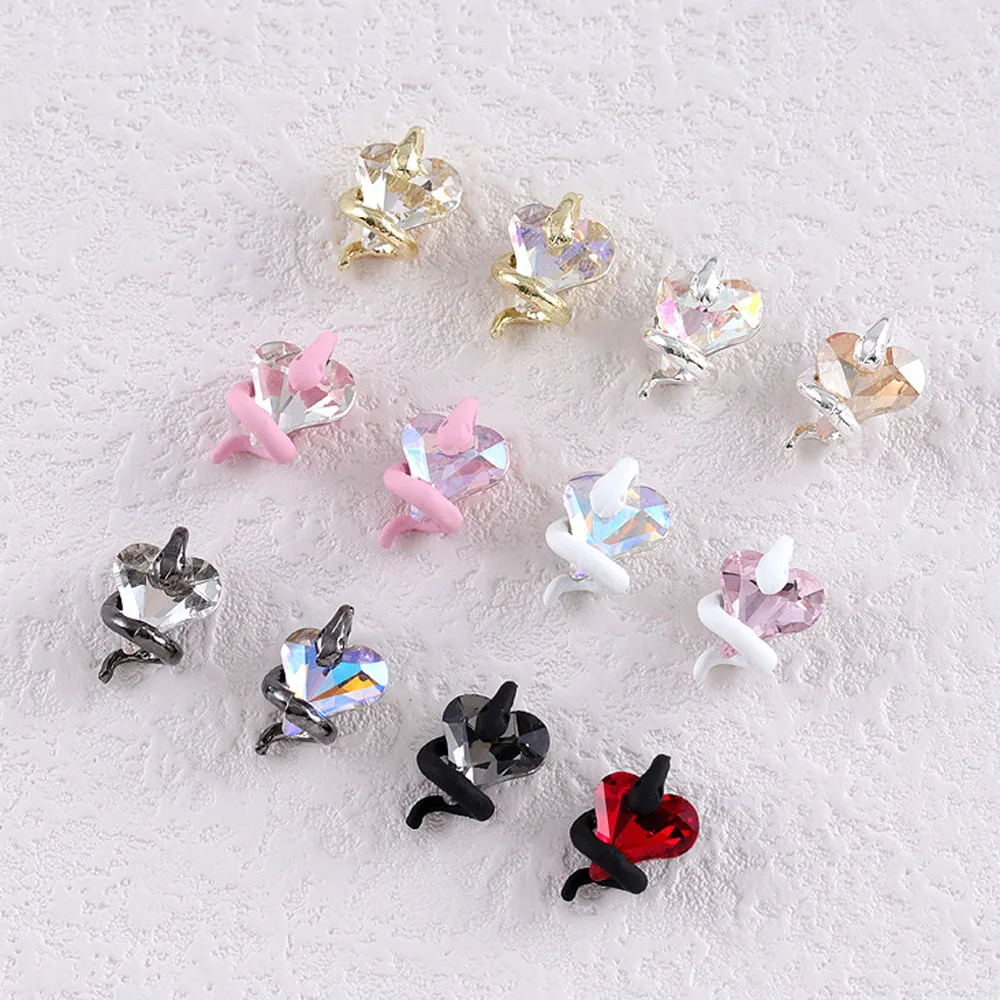 10Pcs Daimond Snake Crooked Heart Nail Art Charms 3D Alloy Snake Twists Around Crystal Decoration Luxury Nail Accessories Parts