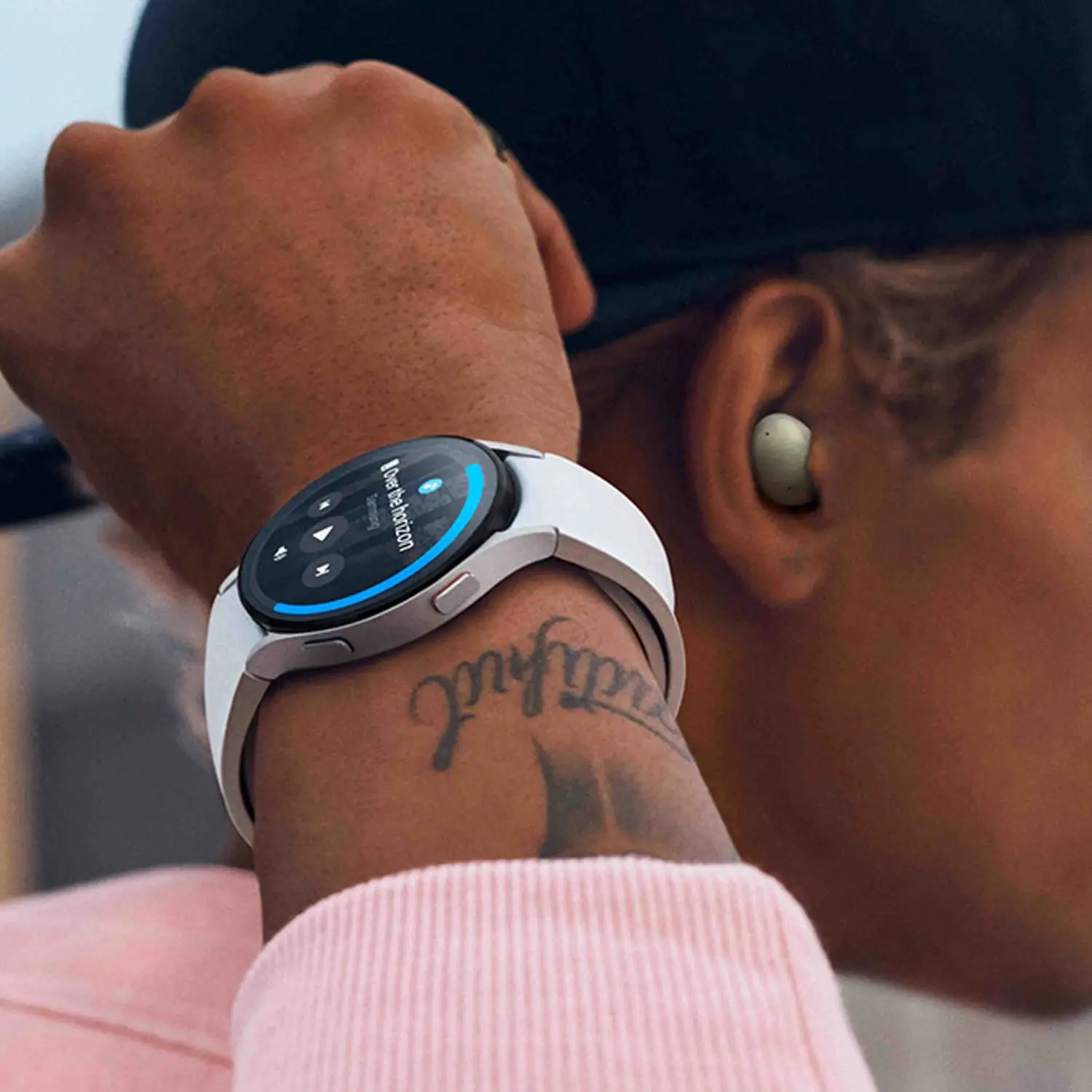 Silicone Strap for Smartwatch - Versatile and Adjustable Bracelet Band