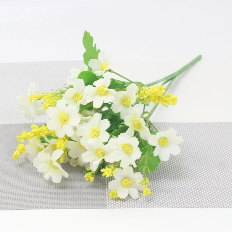High-Quality Daisy Silk Flower Bouquet for Elegant Home and Wedding Décor