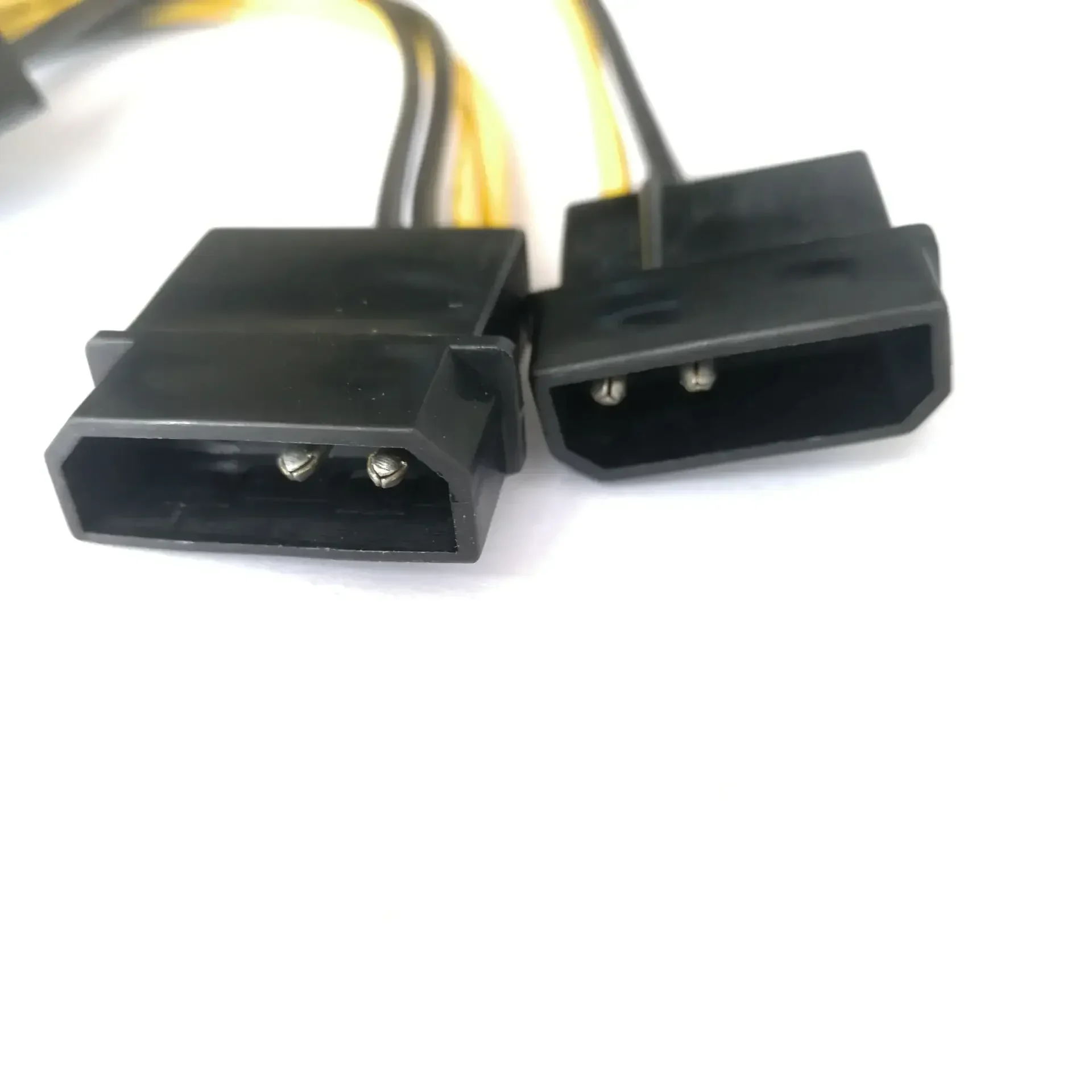 Enhanced Power Cable: Dual IDE Molex to CPU 8-Pin Converter, 18AWG Wire, 15cm Length