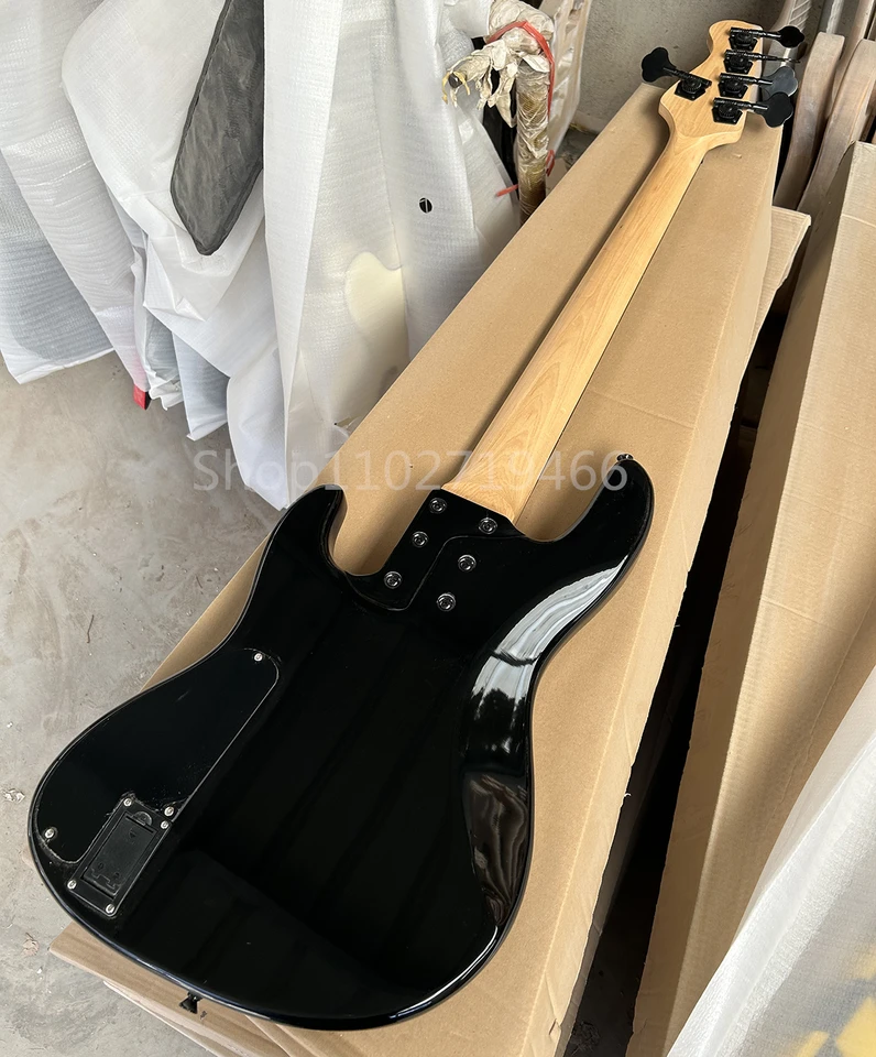 エレキベースギター,弦楽器,黒,青,5弦,フレイムメイプル