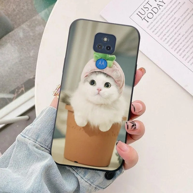 Sleek Silicone Protective Case for Motorola G Play 2021 - Fashionable TPU Back Cover Bumper
