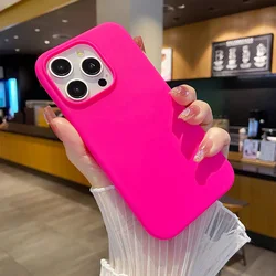 Premium Liquid Silicone Case with MagSafe Compatibility - iPhone 14 (Hot Pink)
