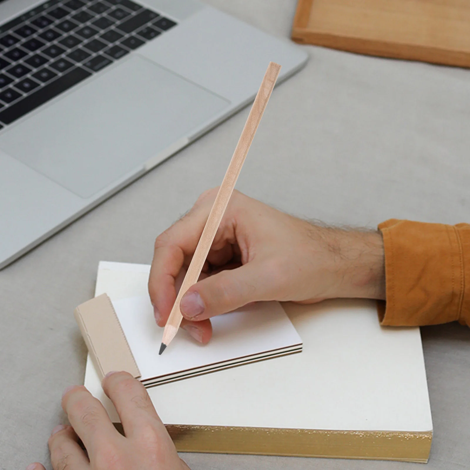 ��̿� �޴�� �潽, ���� �ε�, �л�