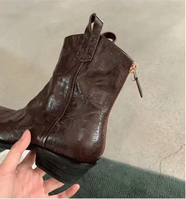 2024 autumn and winter new pointed V-neck western cowboy thick heel Martin women's short boots, slim boots_voghion.com