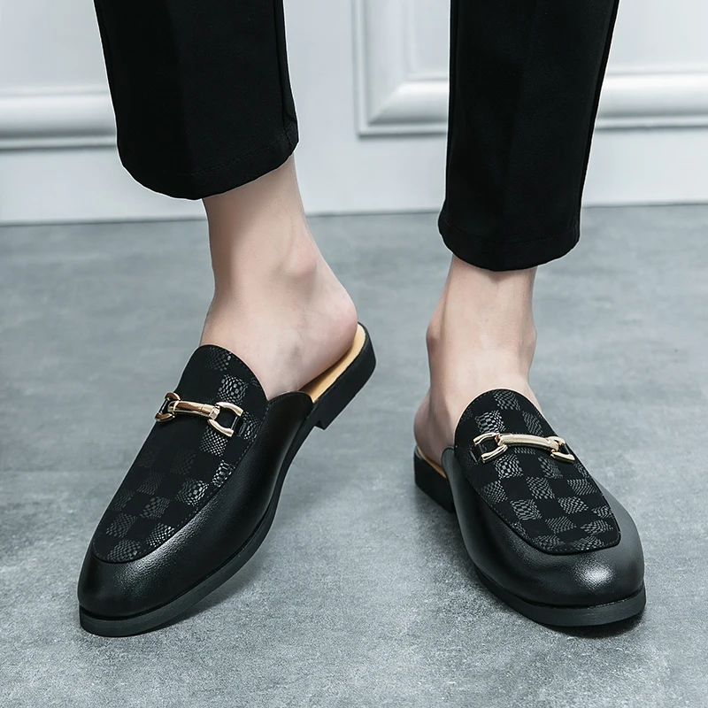 Black men's slippers Classic and versatile design styles Daily leisure walking outdoor party Breathable men's half slippers