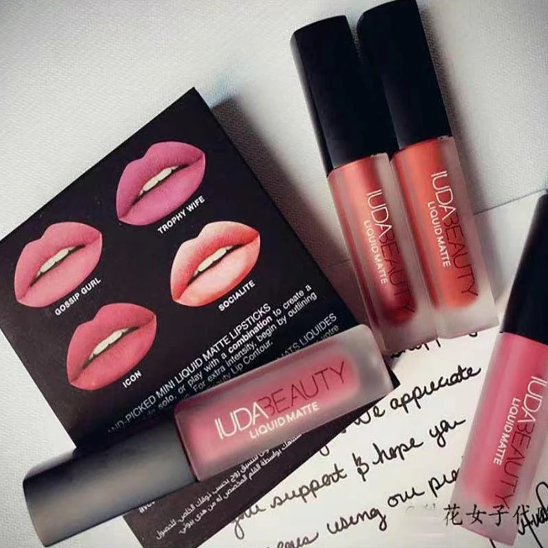 4pcs Lipstick Set Long-Lasting Highly Pigmented Hydrating Lip Balm Moisturizing Soothing Lip Balm Gift Makeup Enthusiasts
