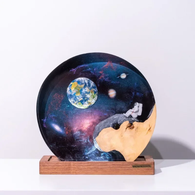 Luz de mesa com resina, lâmpada para decoração artística criativa, luz espacial de galáxia, astronauta e lua, carregador USB