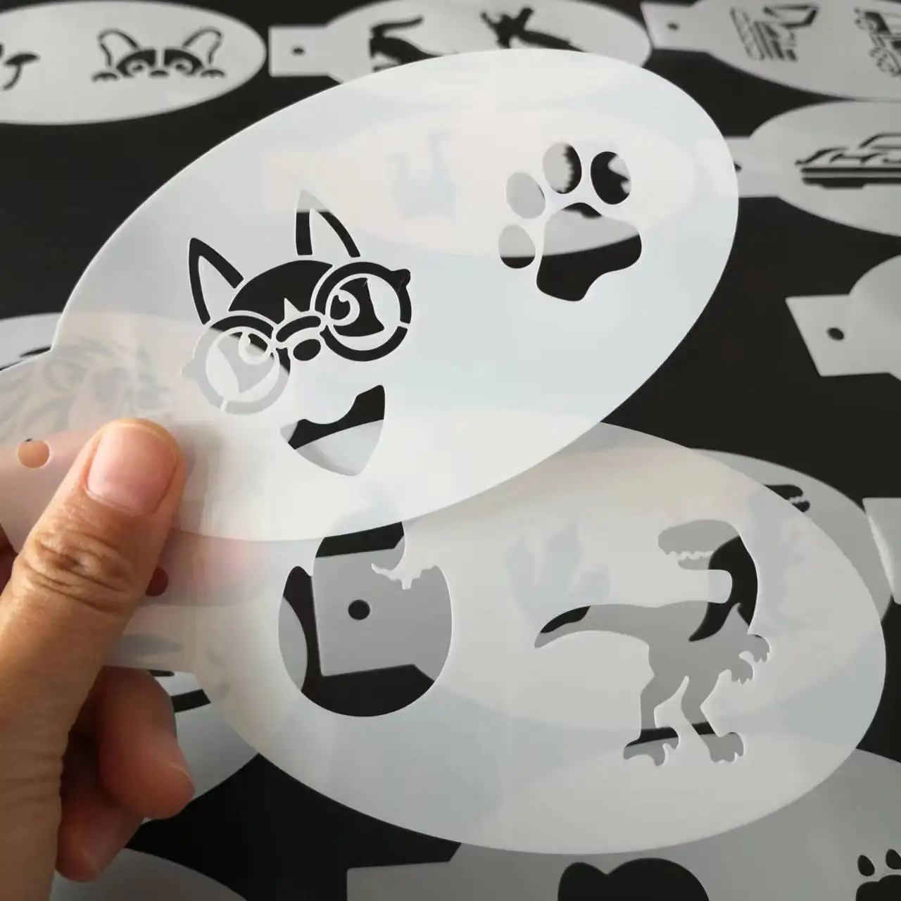 6 Pcs Stencils for Body Painting Face Art Halloween Party DIY Makeup Stamps Temporary Tattoos Reusable Stencils Plastics 4