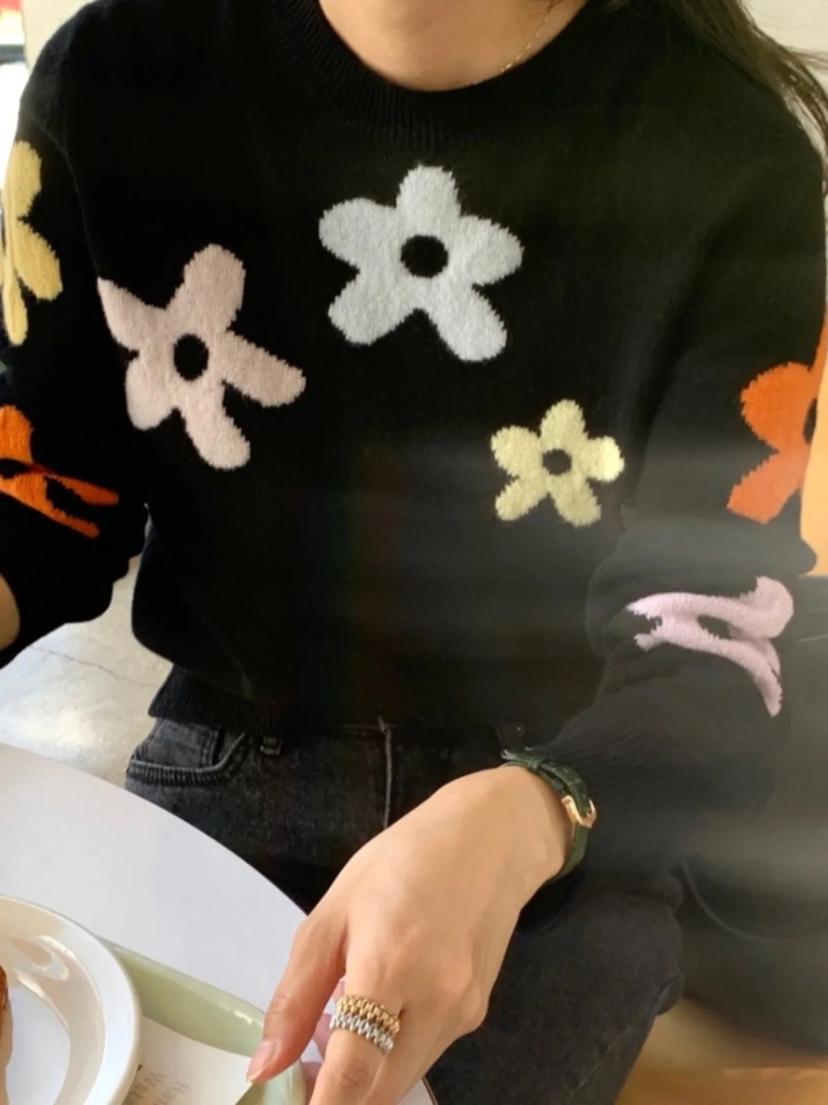 Korean Sweet Flower Knitted Sweater Women's Loose Design round Ne Overhead Top Trendy Autumn Faion Comfortable Warmth