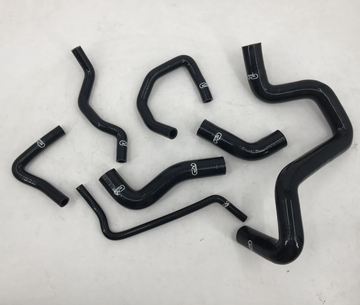 アルミ 合金 冷却 クーラント ホース コネクタ スーパーチャージャー パイプ 適用: ゴルフ MK4 ビートル A3 S3 TT セアト レオン 1.8T タイプ007 AL-QQ-2723 AL アルミ 合金 冷却 クーラント ホース コネクタ スーパーチャージャー